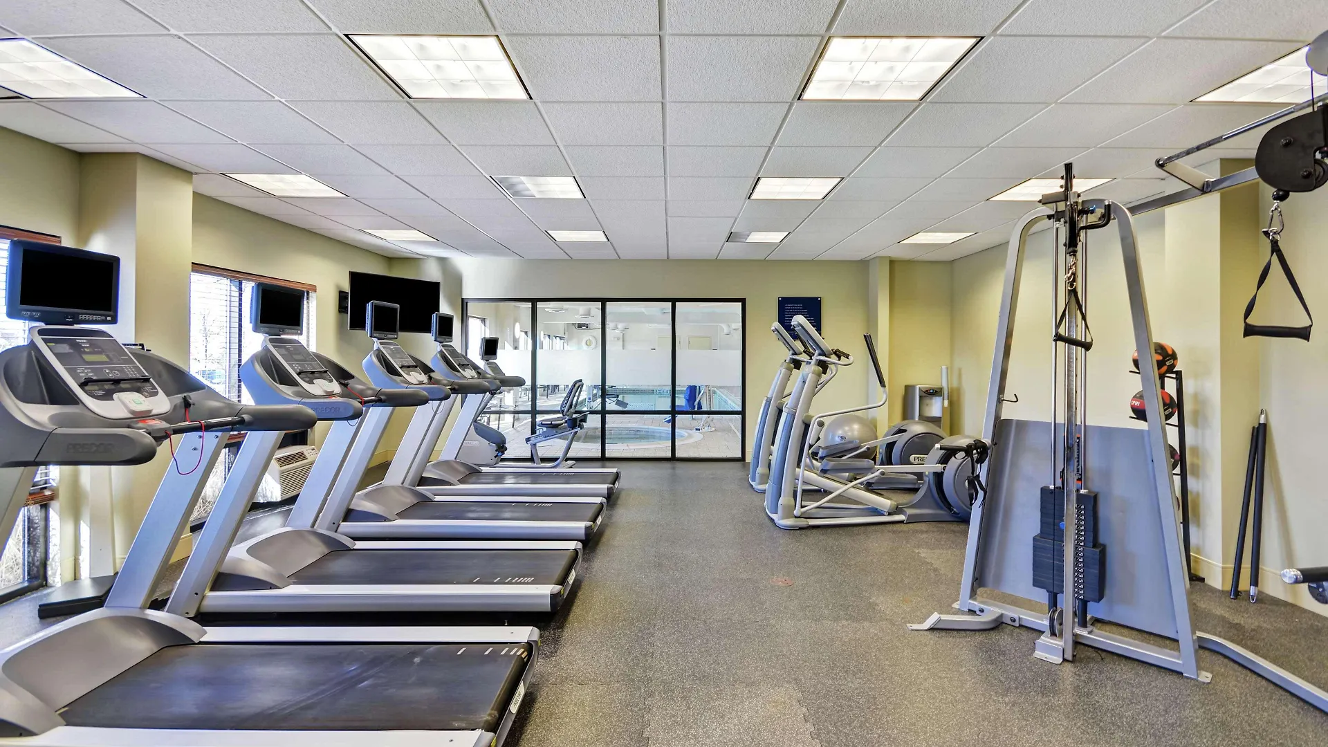 Hampton Inn & Suites Columbus-Easton Area 3*, Columbus