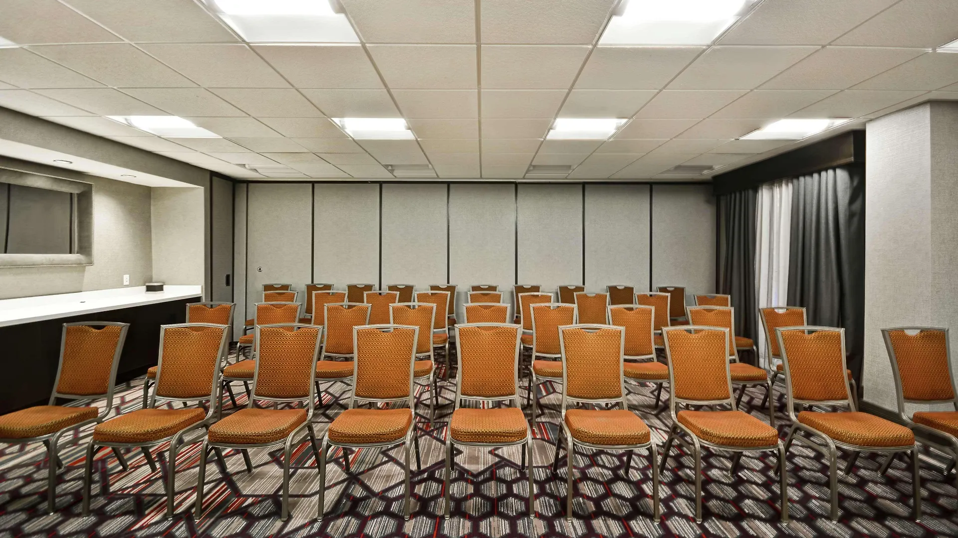 Hampton Inn & Suites Columbus-Easton Area Hotel