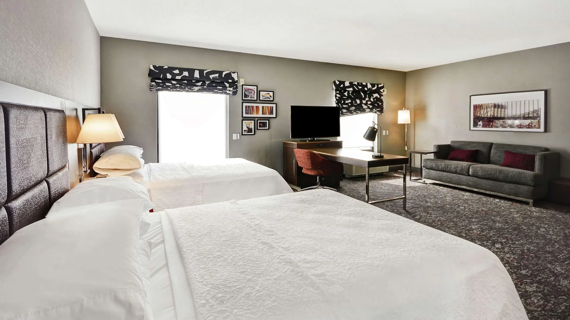 Hampton Inn & Suites Columbus-Easton Area Hotel