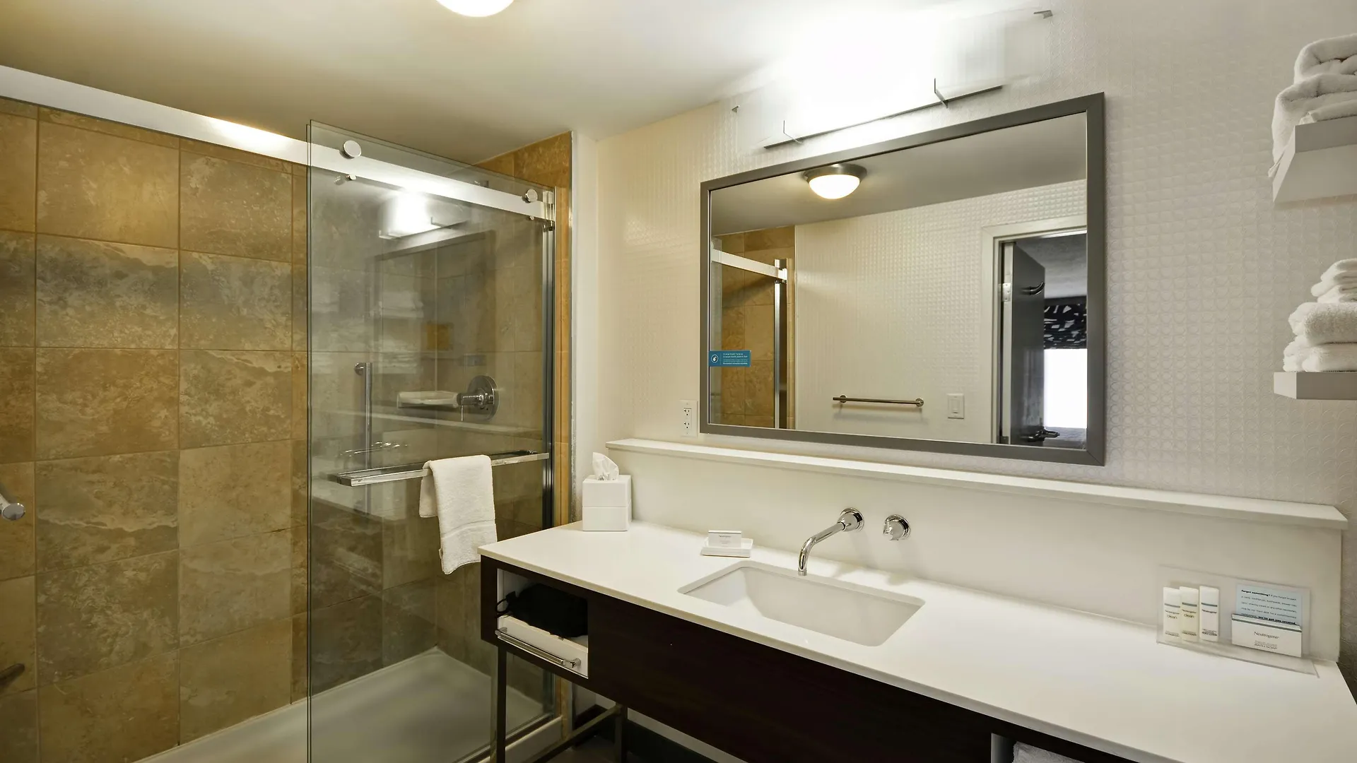 Hampton Inn & Suites Columbus-Easton Area Hotel